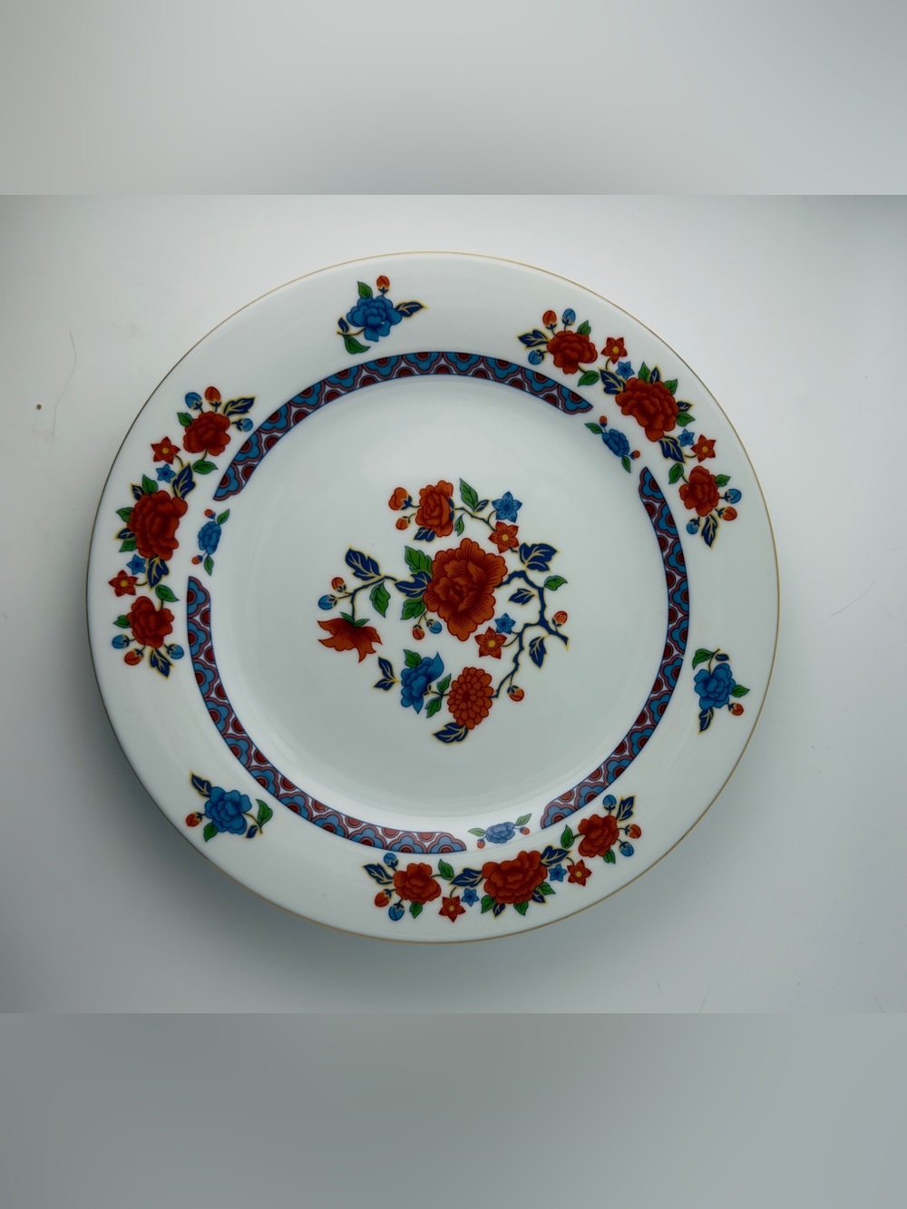 Vintage Crown Ming Fine China Dinner Plate Mint!